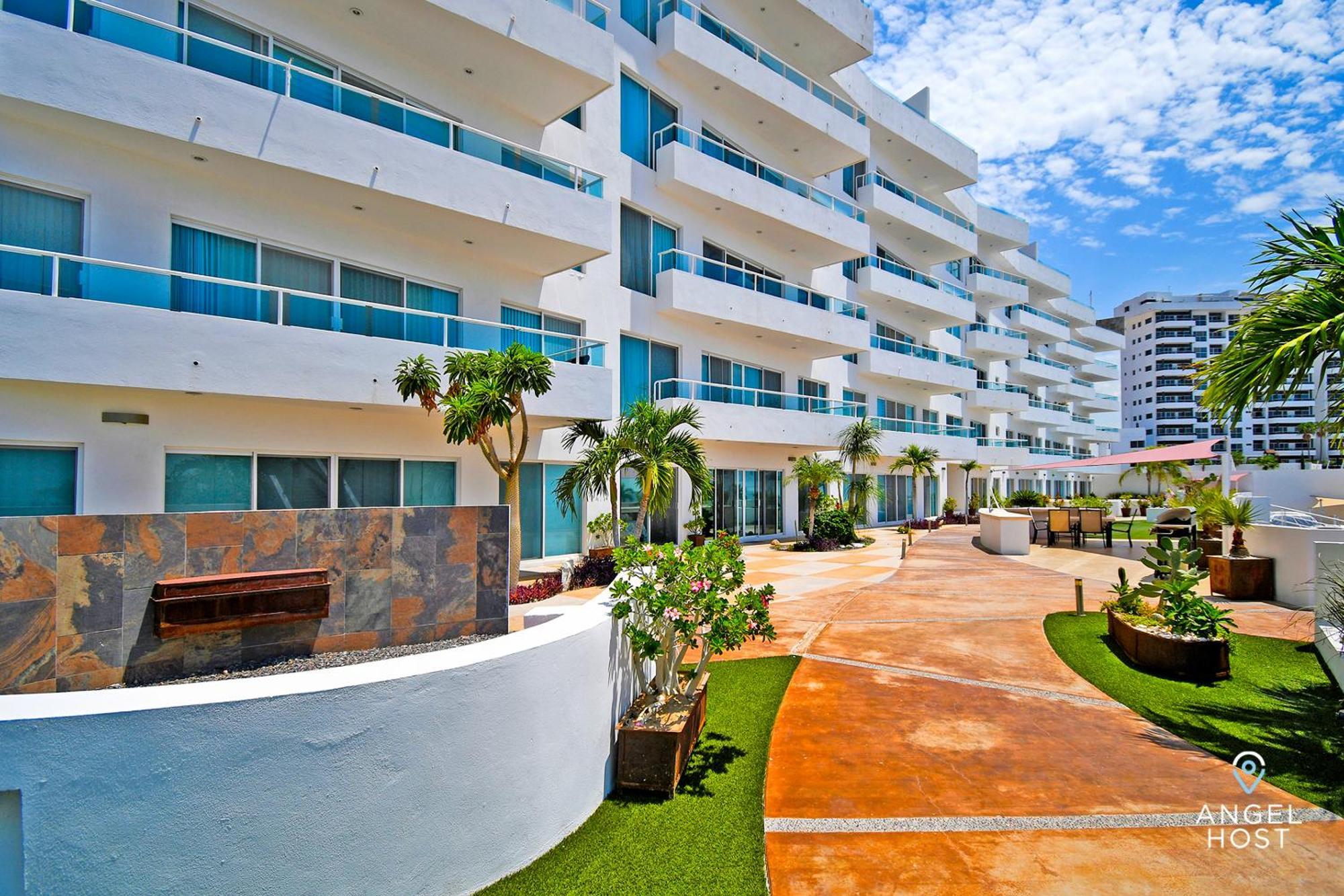 Oceanview Living Space & Balcony With Fiberoptic Wifi! Hébergement de vacances La Paz